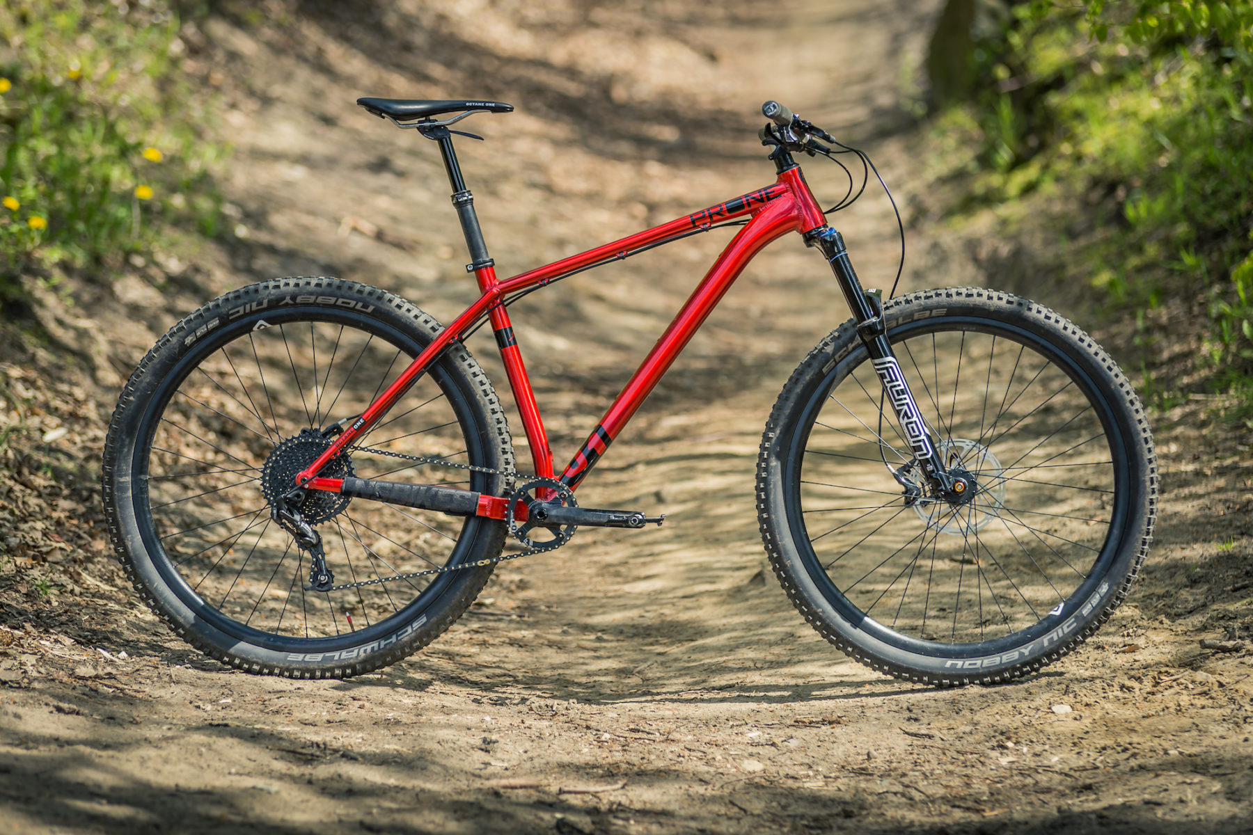 specialized pitch sport specs